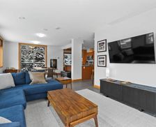 Canada British Columbia Sun Peaks vacation rental compare prices direct by owner 3758445