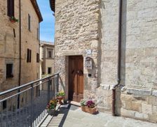 Italy Umbria Nocera Umbra vacation rental compare prices direct by owner 26957118