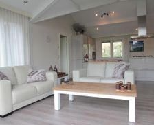 Netherlands Zeeland Kattendijke vacation rental compare prices direct by owner 24917118