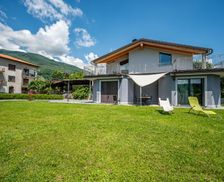 Italy Lombardy Dongo vacation rental compare prices direct by owner 27945048