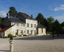 France Burgundy Druyes-les-Belles-Fontaines vacation rental compare prices direct by owner 15105398