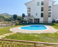 Italy Abruzzo Pineto vacation rental compare prices direct by owner 35847796