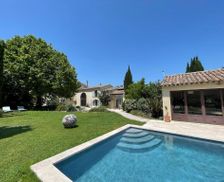 France Provence-Alpes-Côte d'Azur Mas blanc des Alpilles vacation rental compare prices direct by owner 13507866