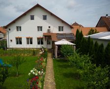 Romania Sibiu County Orlat vacation rental compare prices direct by owner 14078467