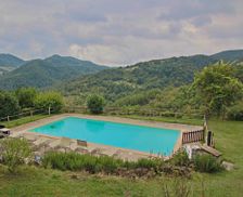 Italy Marche Apecchio vacation rental compare prices direct by owner 26949509