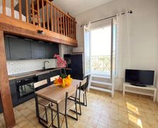 France Provence-Alpes-Côte d'Azur Villeneuve-Loubet vacation rental compare prices direct by owner 27433516