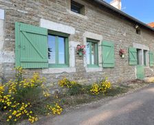 France Burgundy Mont-Saint-Jean vacation rental compare prices direct by owner 28995314