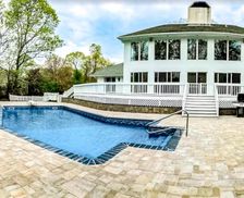 United States New York Hampton Bays vacation rental compare prices direct by owner 27660540