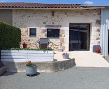 France Pays de la Loire Montournais vacation rental compare prices direct by owner 13722705