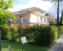 Italy Toskana Marina di Massa vacation rental compare prices direct by owner 25154764