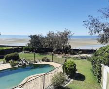 Australia QLD Beachmere vacation rental compare prices direct by owner 26798983