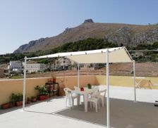 Italy Sicily Valderice vacation rental compare prices direct by owner 6932832