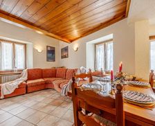 Italy Aosta Courmayeur vacation rental compare prices direct by owner 29204909