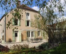 France Burgundy Bouix vacation rental compare prices direct by owner 28698243