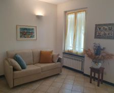 Italy Liguria Vernazza vacation rental compare prices direct by owner 35418496