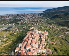 Italy Liguria Diano Castello vacation rental compare prices direct by owner 28358280