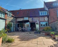 United Kingdom Norfolk Burnham Market vacation rental compare prices direct by owner 35158415