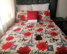 South Africa Gauteng Roodepoort vacation rental compare prices direct by owner 28024313