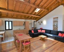 Italy Lombardy Isola vacation rental compare prices direct by owner 29055907