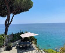 Italy Liguria Varazze vacation rental compare prices direct by owner 28192617