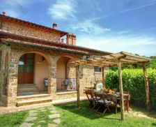 Italy Tuscany Lucignano vacation rental compare prices direct by owner 26711941