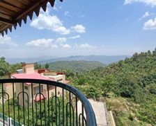 India Uttarakhand Mukteshwar vacation rental compare prices direct by owner 28717631