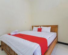 Indonesia East Java Pasuruan vacation rental compare prices direct by owner 15951605