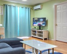 United States New York Queens vacation rental compare prices direct by owner 33341444