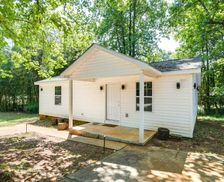 United States South Carolina Greer vacation rental compare prices direct by owner 27304537