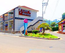 South Korea Jeollanam-Do Suncheon vacation rental compare prices direct by owner 27557977