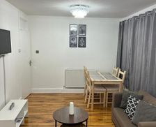 United Kingdom Greater London Abbey Wood vacation rental compare prices direct by owner 28655383