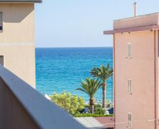 Italy Calabria Roccella Ionica vacation rental compare prices direct by owner 27577169