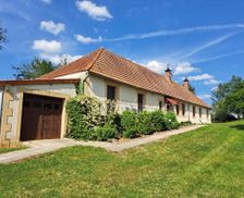 France Auvergne Vieure vacation rental compare prices direct by owner 19617330