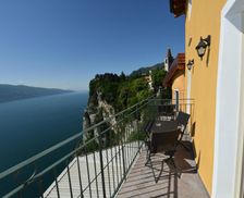 Italy Lombardy Tremosine Sul Garda vacation rental compare prices direct by owner 28637953
