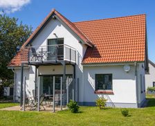 Germany Mecklenburg-West Pomerania Kröslin vacation rental compare prices direct by owner 4099989