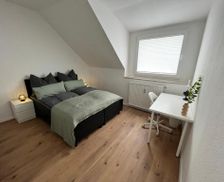 Germany North Rhine-Westphalia Krefeld vacation rental compare prices direct by owner 27595467