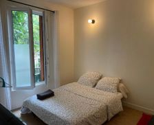 France Ile de France Neuilly-sur-Marne vacation rental compare prices direct by owner 28751185