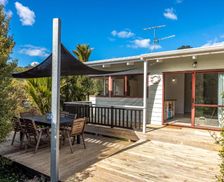 New Zealand Waiheke Island Onetangi vacation rental compare prices direct by owner 29266005