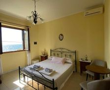 Italy Apulia Santa Maria al Bagno vacation rental compare prices direct by owner 14822660