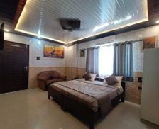 India Uttarakhand Kota Bāgh vacation rental compare prices direct by owner 27728380