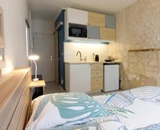 France Vienne Port-de-Piles vacation rental compare prices direct by owner 32420953