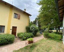 Italy  San Martino in Soverzano vacation rental compare prices direct by owner 35370250