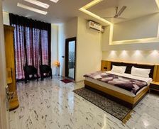 India Uttar Pradesh Ayodhya vacation rental compare prices direct by owner 28288672
