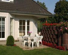 Germany Mecklenburg-West Pomerania Groß Nemerow vacation rental compare prices direct by owner 4207552