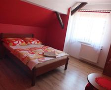 Poland Lower Silesia Leśna vacation rental compare prices direct by owner 29099623