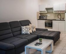 Hungary Jasz-Nagykun-Szolnok Cserkeszőlő vacation rental compare prices direct by owner 13731370