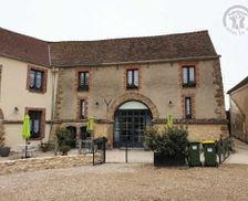 France  Mareil-le-Guyon vacation rental compare prices direct by owner 28830077