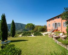 Italy Tuscany Lucca vacation rental compare prices direct by owner 6776943