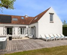 Belgium West-Flanders Koksijde/Sint Idesbald vacation rental compare prices direct by owner 4611218
