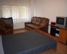 Romania Maramureş Baia Mare vacation rental compare prices direct by owner 14389915